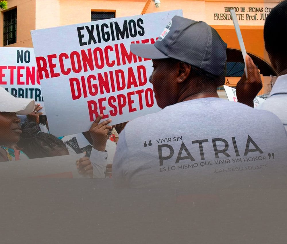 El Movimiento Reconocido fija posición pública frente al editorial titulado “La nacionalidad es una institución jurídica y, como tal, materia soberana”, publicado por Diario Libre en su sección Editorial DL, el cual invoca la soberanía estatal y la Convención de La Haya sobre Nacionalidad para negar la existencia de apatridia en la República Dominicana. Consideramos necesario precisar el alcance real del derecho internacional y del orden constitucional dominicano. Es cierto que el artículo 1 de la Convención de La Haya de 1930 reconoce que cada Estado determina por su legislación quiénes son sus nacionales. Sin embargo, esa misma disposición establece que dicha competencia debe ejercerse conforme al derecho internacional. La soberanía en materia de nacionalidad no es absoluta: está limitada por los derechos humanos, el principio de no discriminación y la prohibición de privación arbitraria de la nacionalidad. La determinación de la apatridia no depende exclusivamente de la afirmación soberana del Estado. La Convención sobre el Estatuto de los Apátridas define como apátrida a toda persona que no sea considerada como nacional suyo por ningún Estado conforme a su legislación, evaluación que debe realizarse considerando tanto la norma escrita como su aplicación práctica. La Asamblea General de las Naciones Unidas ha designado al ACNUR como organismo técnico encargado de identificar y documentar situaciones de apatridia a nivel internacional. La Constitución dominicana establece con claridad: • El artículo 18 reconoce la nacionalidad dominicana a quienes nacieron en el territorio antes de la reforma constitucional de 2010. • El artículo 110 prohíbe la aplicación retroactiva de la ley en perjuicio de derechos adquiridos. • El artículo 38 consagra la dignidad humana como fundamento del ordenamiento jurídico y límite del poder público. La sentencia TC/0168/13 produjo una reinterpretación retroactiva del estatus migratorio de los padres para afectar la nacionalidad de personas nacidas bajo un régimen constitucional distinto. La privación retroactiva de la nacionalidad constituye una forma de arbitrariedad prohibida por el derecho internacional de los derechos humanos y vulnera el principio de seguridad jurídica. La Convención Americana sobre Derechos Humanos, en su artículo 20, establece que toda persona tiene derecho a una nacionalidad y que nadie puede ser privado arbitrariamente de ella. Esta norma es vinculante para la República Dominicana. La Corte Interamericana de Derechos Humanos ha establecido que la privación arbitraria de la nacionalidad puede configurarse no solo por una decisión formal, sino también por medidas que, en la práctica, impidan el reconocimiento efectivo de la personalidad jurídica. La evaluación internacional distingue entre nacionalidad formal y nacionalidad efectiva. En el caso Niñas Yean y Bosico vs. República Dominicana (2005), la Corte determinó que el estatus migratorio de los padres no puede transmitirse automáticamente a los hijos nacidos en el territorio y que la negativa de documentación puede generar situaciones de apatridia. El editorial sostiene que no existe apatridia porque los hijos de nacionales haitianos heredan la nacionalidad de sus progenitores por filiación. Esta afirmación omite un elemento esencial del derecho internacional contemporáneo: el principio de efectividad. La mera posibilidad teórica de acceder a una nacionalidad extranjera no excluye situaciones de apatridia cuando la persona carece de reconocimiento, documentación o protección efectiva por parte de otro Estado. El derecho internacional exige analizar la realidad práctica y no únicamente la existencia abstracta de una norma de ius sanguinis. Reducir la discusión a un “problema administrativo” desconoce que la privación retroactiva de la nacionalidad altera derechos adquiridos y coloca a personas en una situación de vulnerabilidad estructural. No se trata de un debate ideológico, sino jurídico. Cuando una persona no es reconocida en términos efectivos como nacional por ningún Estado, se configura la definición internacional de apatridia. Negar esa posibilidad sin analizar la situación concreta de las personas afectadas reduce un problema jurídico complejo a una afirmación meramente declarativa. El Movimiento Reconocido afirma de manera categórica: • La soberanía estatal en materia de nacionalidad está limitada por la Constitución y el derecho internacional. • La privación retroactiva de la nacionalidad es incompatible con el Estado de derecho. • La existencia de una nacionalidad teórica por filiación no excluye situaciones de apatridia de facto cuando no existe protección efectiva. Esta discusión no versa sobre política migratoria, sino sobre la vigencia de derechos adquiridos, la seguridad jurídica y la prohibición constitucional de la retroactividad en perjuicio de personas nacidas bajo un régimen constitucional distinto. El rigor jurídico exige reconocer que la soberanía no autoriza la arbitrariedad y que el derecho a la nacionalidad debe garantizarse de manera efectiva, conforme a la Constitución y a los compromisos internacionales asumidos por el Estado dominicano. La República Dominicana puede ejercer plenamente su soberanía dentro del marco del Estado de derecho, asegurando la protección de la dignidad humana y la coherencia de su orden constitucional. Atentamente: Movimiento Reconocido